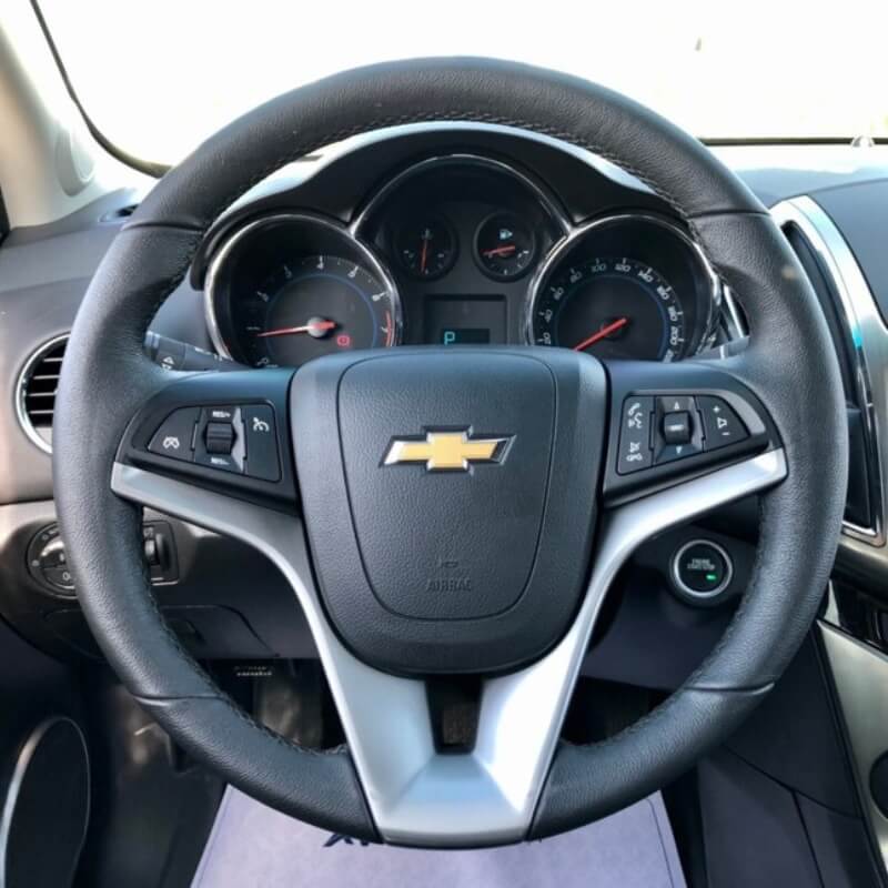 Có nên bọc vô lăng cho ô tô Chevrolet?