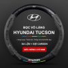 Bọc Vô Lăng Xe Ô Tô Hyundai Tucson Da Lộn 3D & Sợi Carbon