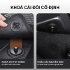Thiết kế khoá cài đôi cố định thảm chắc chắn với sàn xe