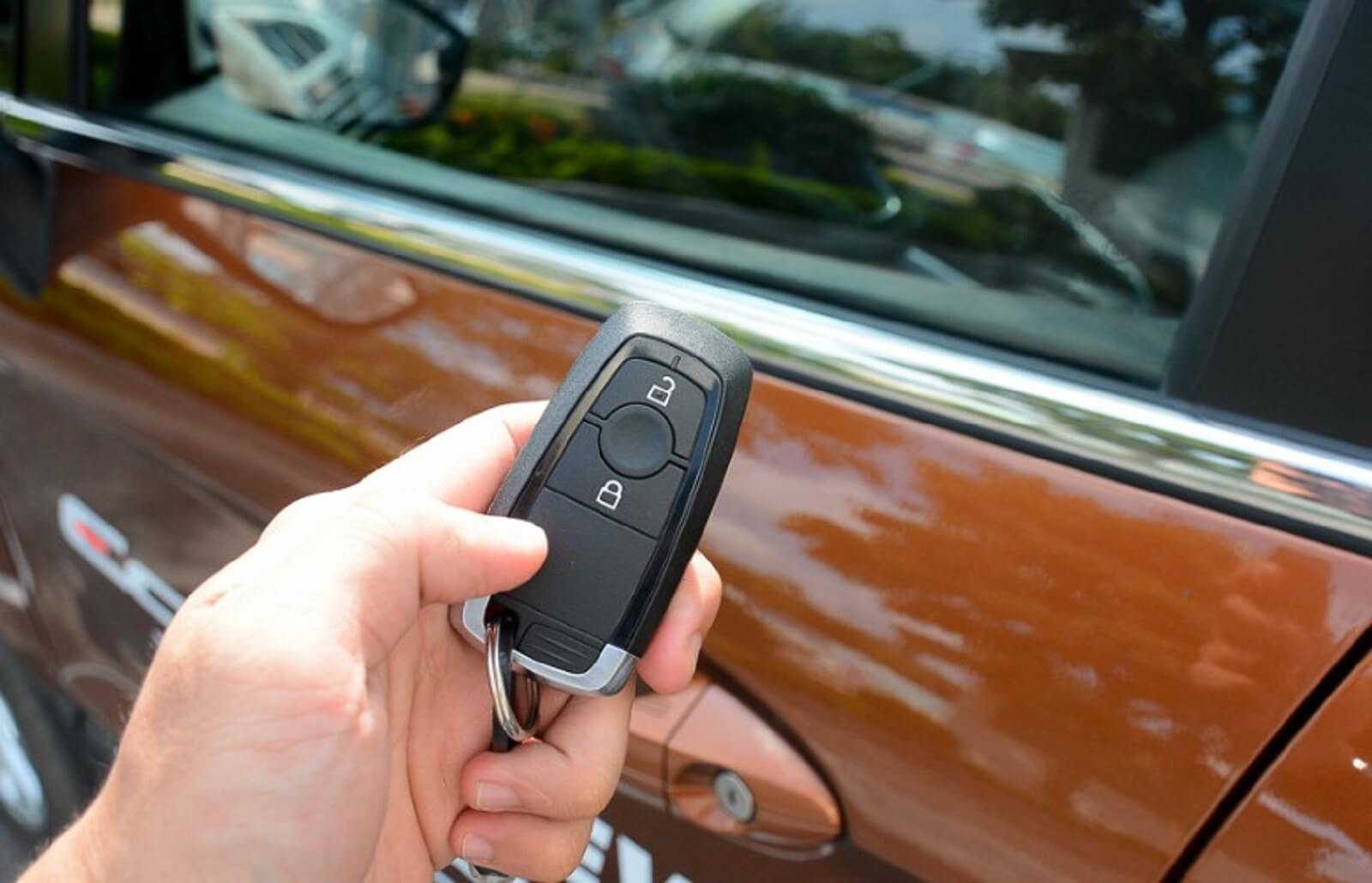 Ốp và bao da chìa khóa giúp bảo vệ smartkey toàn diện