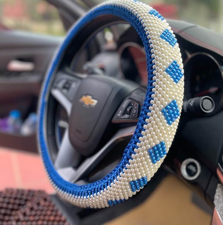 Bọc vô lăng ô tô Chevrolet đính hạt cườm