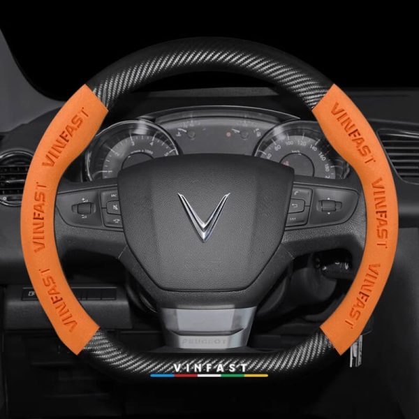 Bọc vô lăng ô tô VinFast da lộn kết hợp sợi carbon