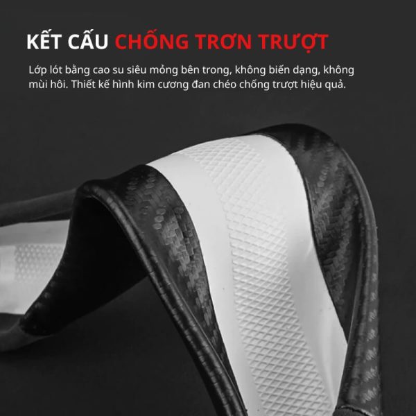 Bọc vô lăng xe Mazda chất liệu Sợi Carbon cao cấp