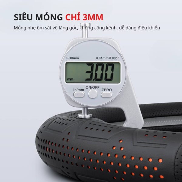 Bọc vô lăng xe Mazda chất liệu Sợi Carbon cao cấp