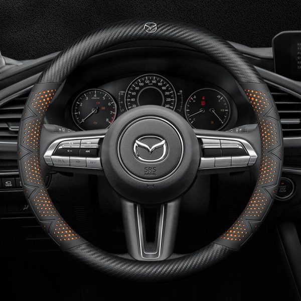 Bọc vô lăng xe Mazda chất liệu Sợi Carbon cao cấp
