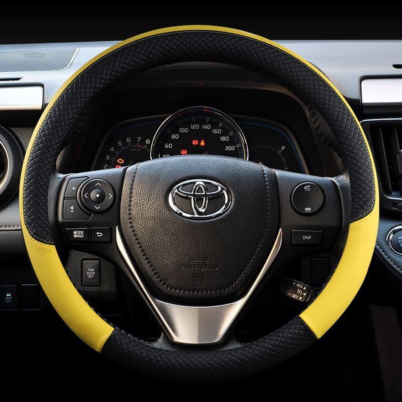 Bọc vô lăng xe Toyota Vios da simili tiện dụng