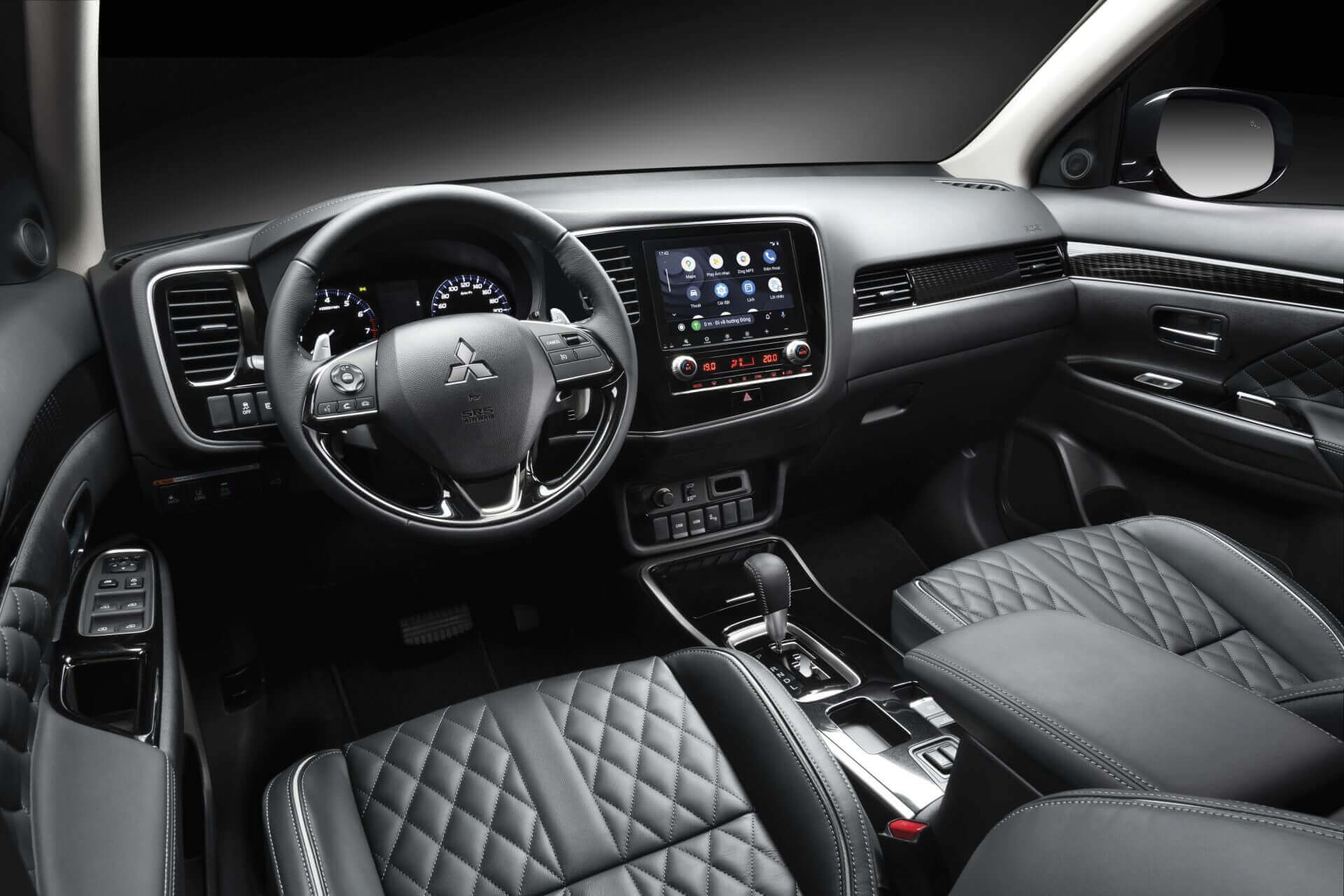 Bọc vô lăng có ảnh hưởng đến khả năng điều khiển xe Mitsubishi Outlander không?