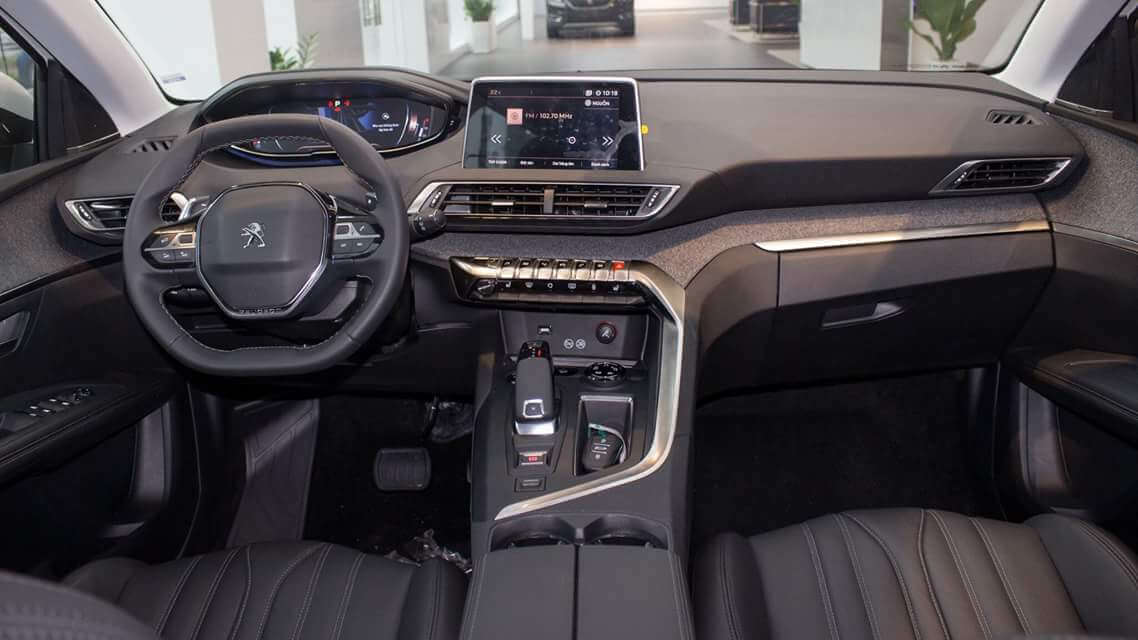 Việc bọc vô lăng cho Peugeot 3008 có ảnh hưởng đến cảm giác cầm lái và an toàn khi điều khiển xe không?