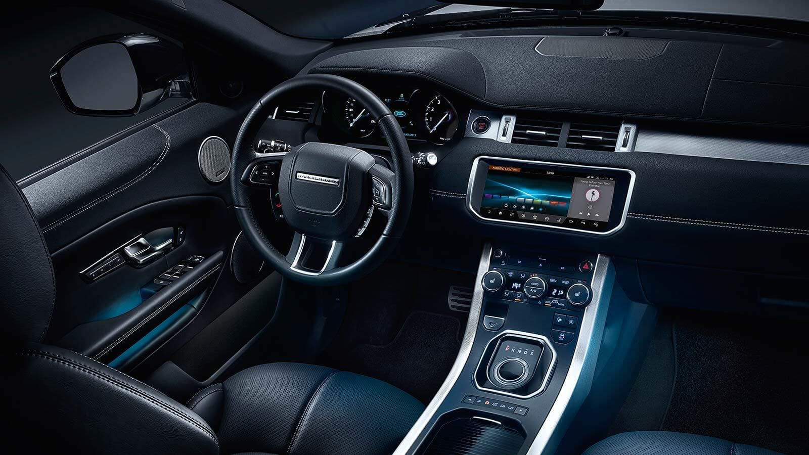 Tại sao bọc vô lăng ô tô Range Rover Evoque lại là phụ kiện không thể thiếu?