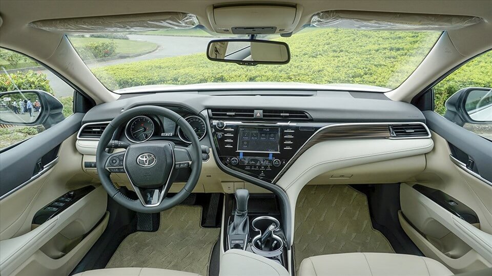 Tại sao sử dụng bọc vô lăng cho xe Toyota Camry lại là một quyết định thông minh?