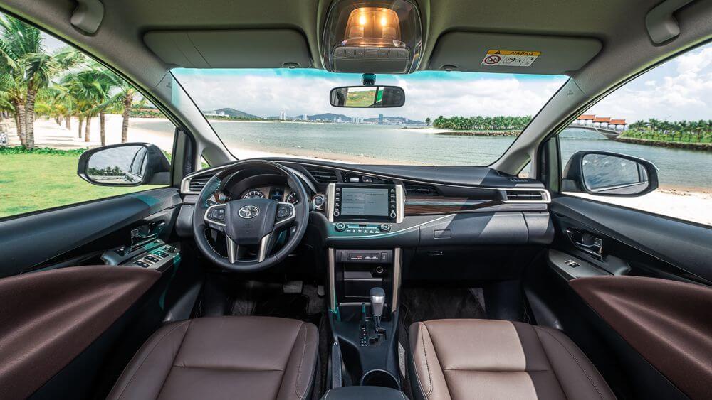 Bọc vô lăng Toyota Innova có giúp lái xe thoải mái hơn không?