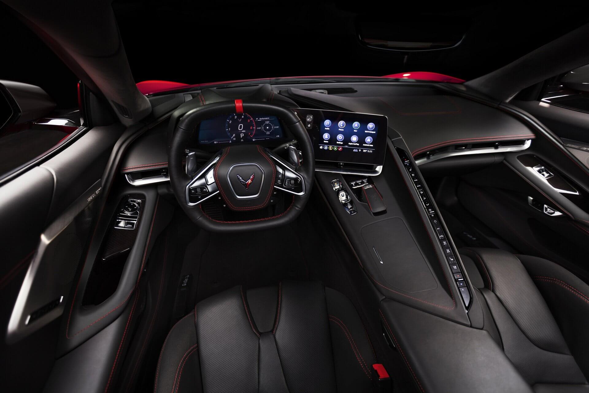 Có nên đầu tư vào phụ kiện bọc vô lăng cho ô tô Chevrolet Corvette Stinggray C8?