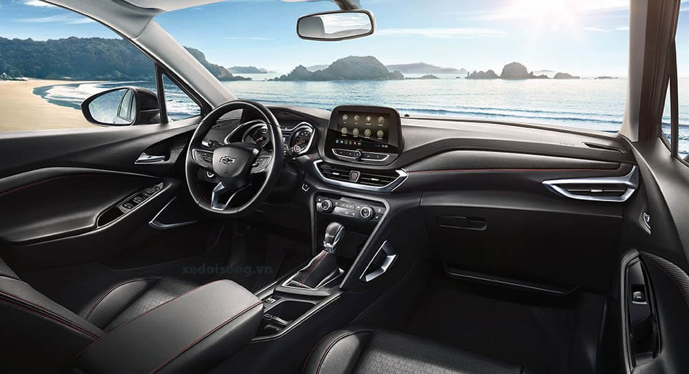 Sử dụng bọc vô lăng giúp nâng tầm phong cách nội thất xe Chevrolet Orlando