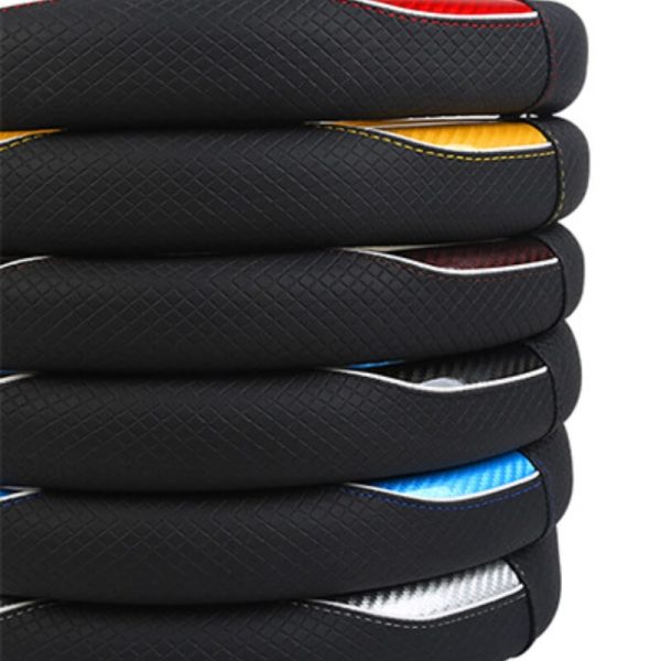 Bọc vô lăng da PU phối sợi Carbon phủ bóng 3D sang trọng