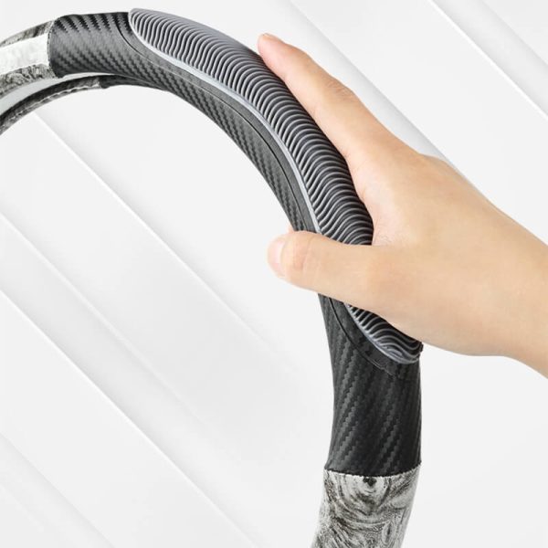 Bọc vô lăng sợi carbon vân gỗ anh đào gân cao su sang trọng
