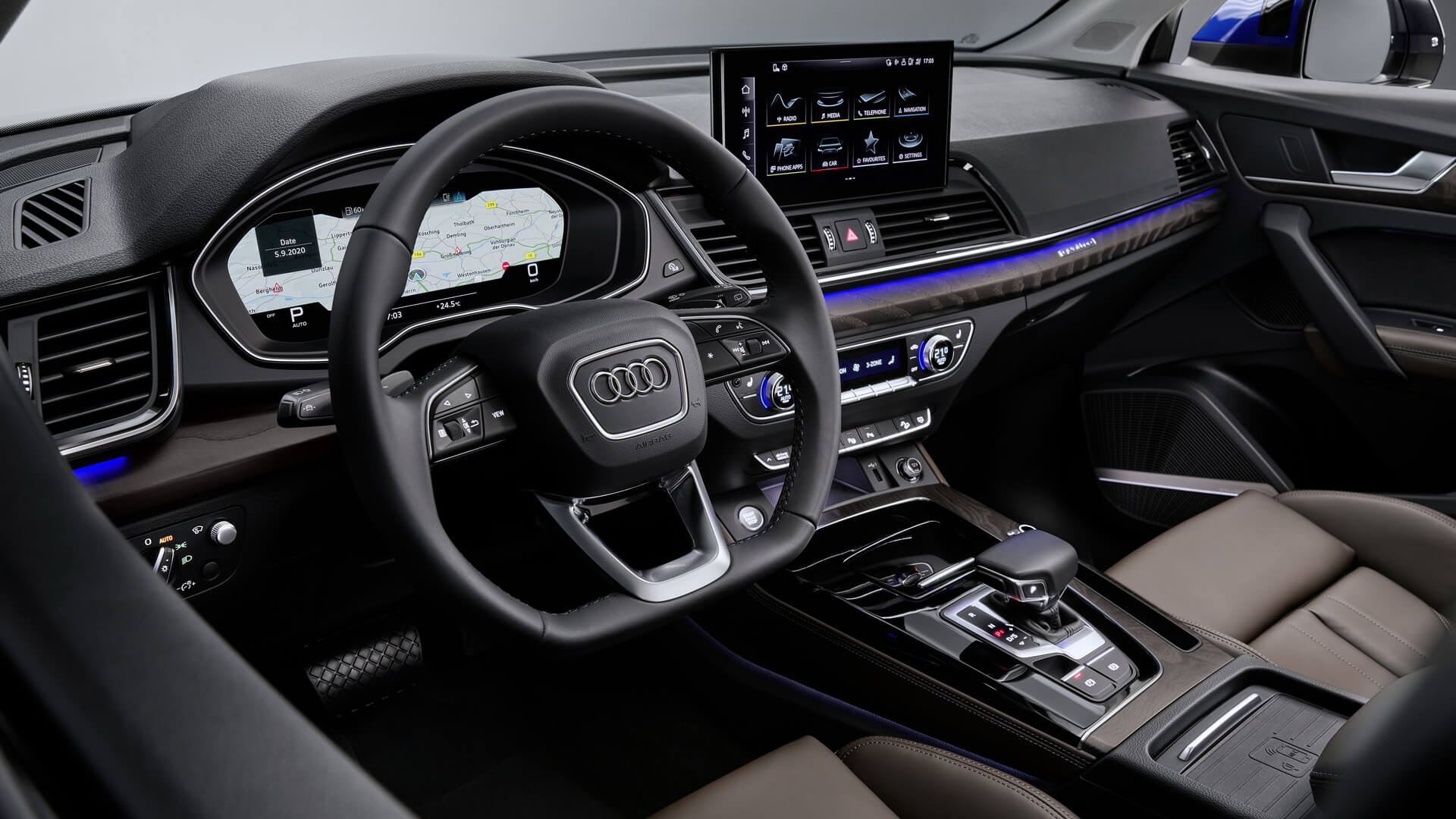 Nội thất Audi Q5 có “xuống giá” khi bọc vô lăng không?