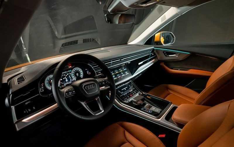 Tại sao nên sử dụng bọc vô lăng cho ô tô Audi Q8?