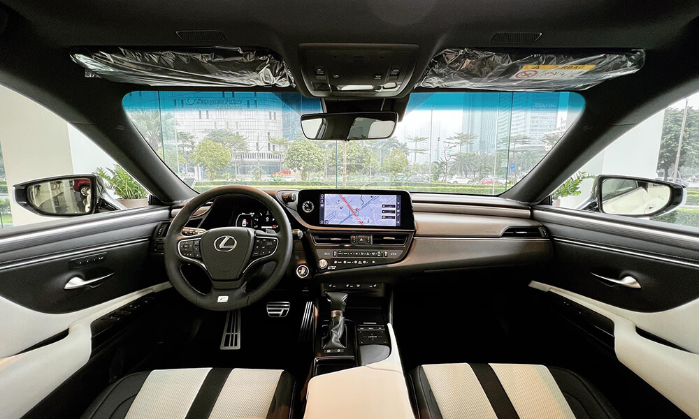 Sử dụng bọc vô lăng có ảnh hưởng đến thiết kế nội thất sang trọng xe Lexus ES không?