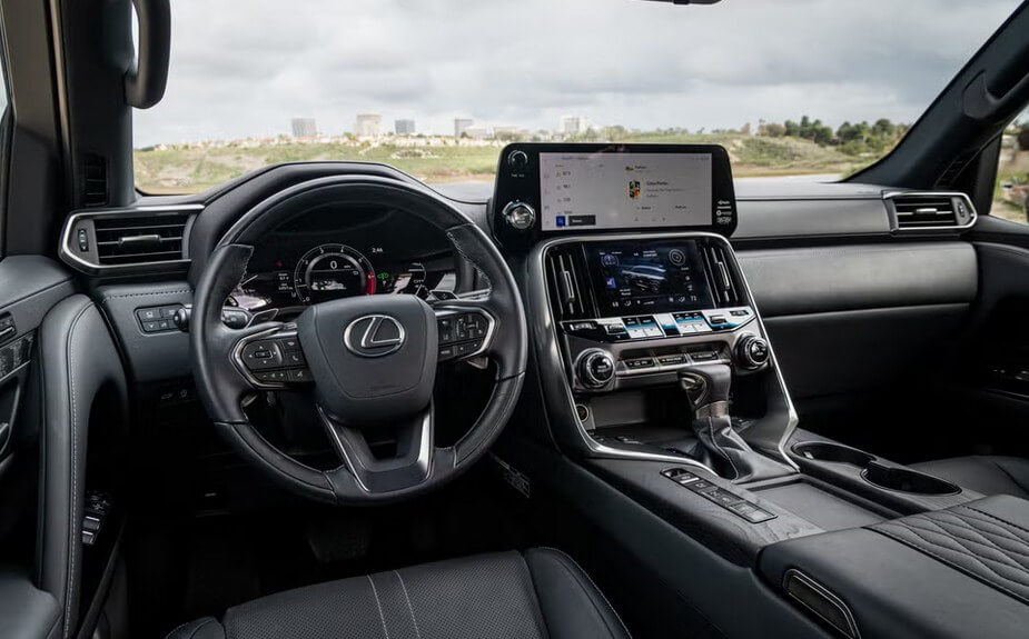 Lợi ích của việc bọc vô lăng cho xe ô tô Lexus LX