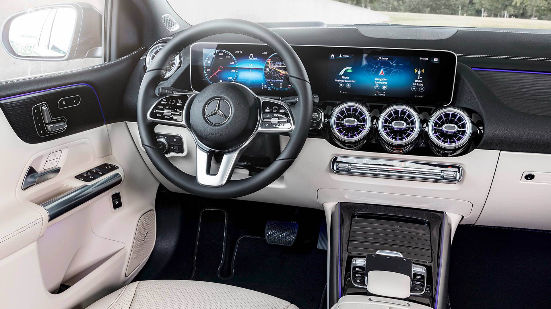 Có nên trang bị bọc vô lăng cho dòng xe cao cấp Mercedes Benz B Class?