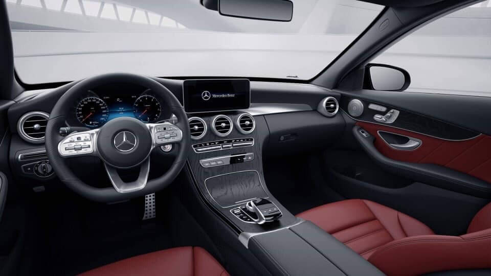 Dòng xe hạng sang Mercedes Benz C Class có cần thiết phải trang bị bọc vô lăng hay không?