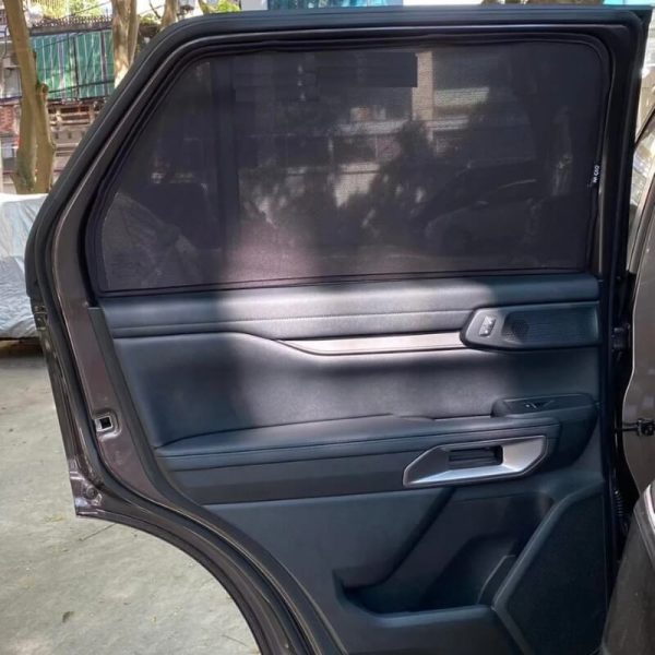 Rèm che nắng nam châm ô tô Ford Everest cao cấp