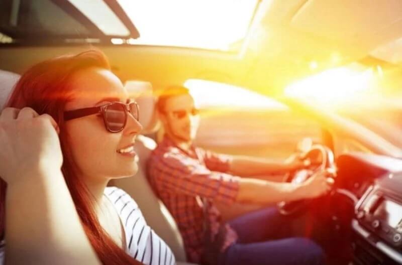 Có nên mua rèm che nắng cho xe Audi không?