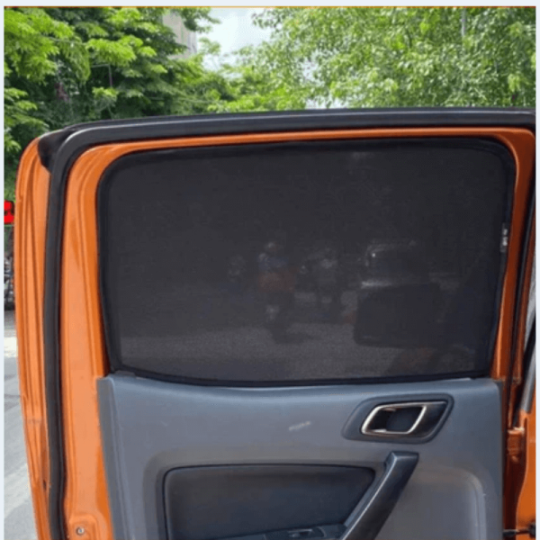 Rèm che nắng xe ô tô Ford Ranger nam châm cao cấp