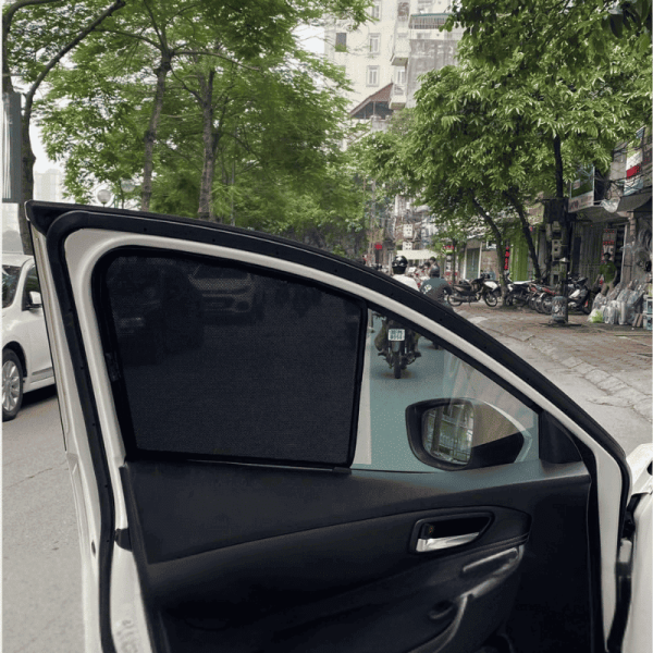 Rèm che nắng nam châm ô tô Mazda 2 cao cấp - Ảnh 14