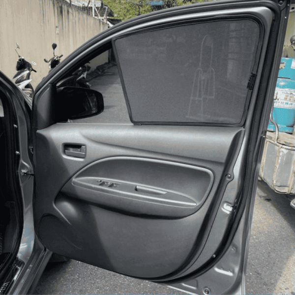 Rèm che nắng nam châm ô tô Mitsubishi Attrage cao cấp