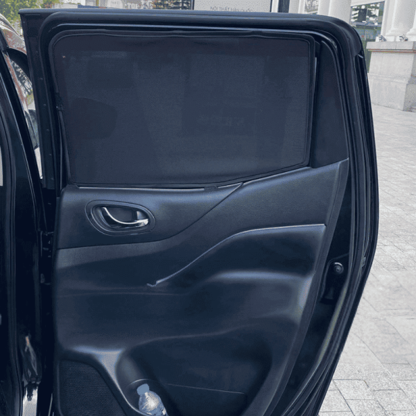 Rèm che nắng nam châm ô tô Nissan Navara cao cấp