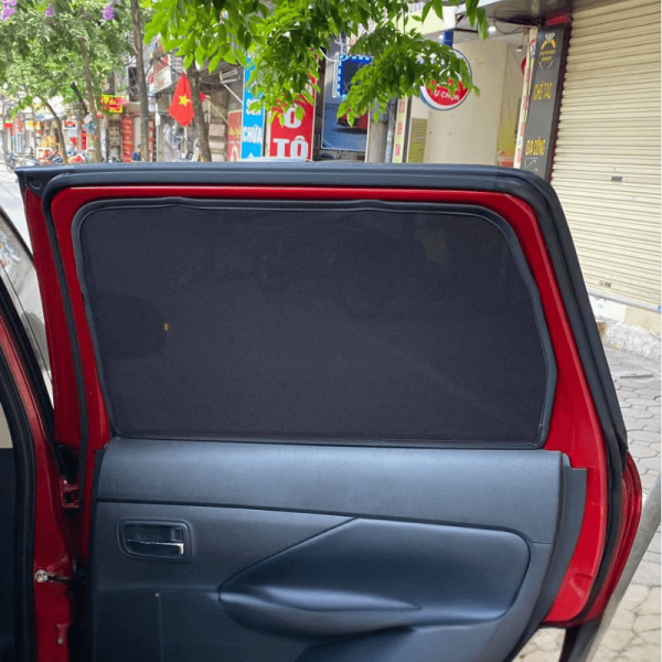 Rèm che nắng nam châm ô tô Mitsubishi Outlander cao cấp