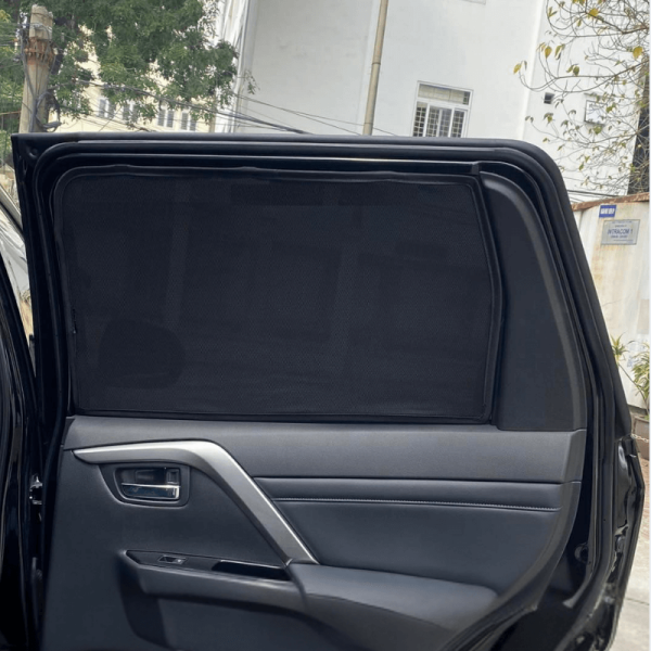 Rèm che nắng nam châm ô tô Mitsubishi Pajero Sport cao cấp