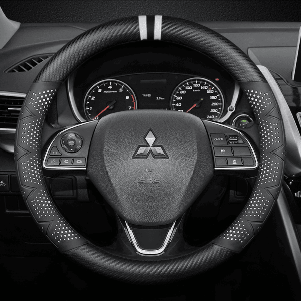 Bọc vô lăng xe Mitsubishi sợi Carbon cao cấp phong cách thể thao