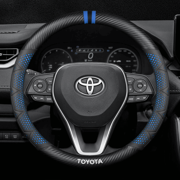 Bọc vô lăng xe Toyota chất liệu Carbon thể thao, hiện đại