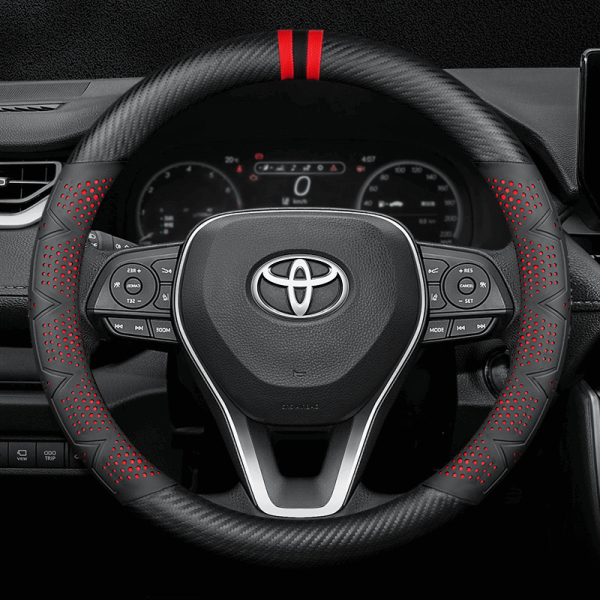 Bọc vô lăng xe Toyota chất liệu Carbon thể thao, hiện đại