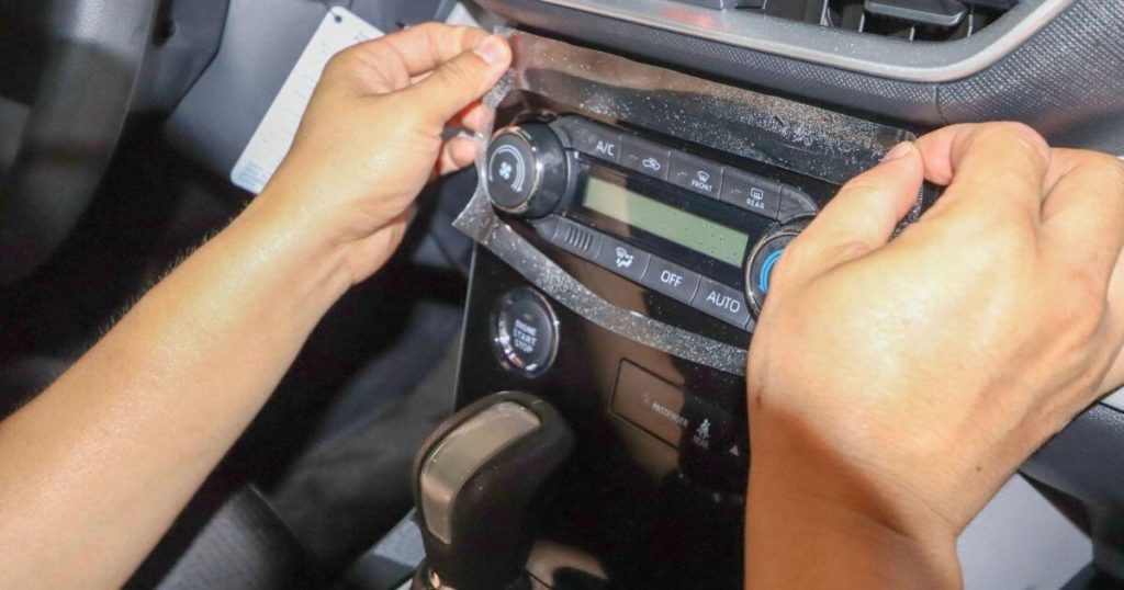 Dán PPF nội thất ô tô, xe hơi là gì? Có nên dán PPF nội thất ô tô?