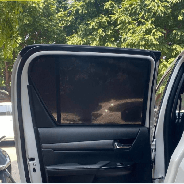 Rèm che nắng nam châm ô tô Toyota Hilux cao cấp