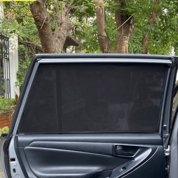 Rèm che nắng nam châm ô tô Toyota Innova cao cấp
