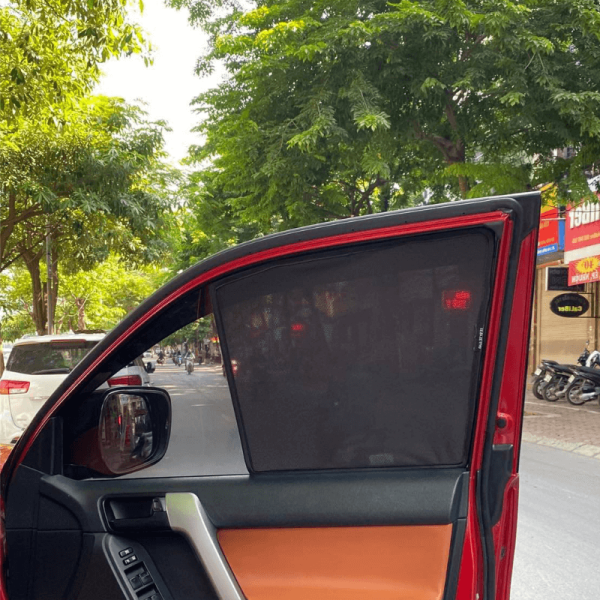 Rèm che nắng nam châm ô tô Toyota Land Cruiser cao cấp - Ảnh 15