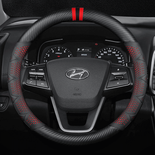 Bọc vô lăng xe Hyundai chất liệu sợi Carbon họa tiết 3D hiện đại