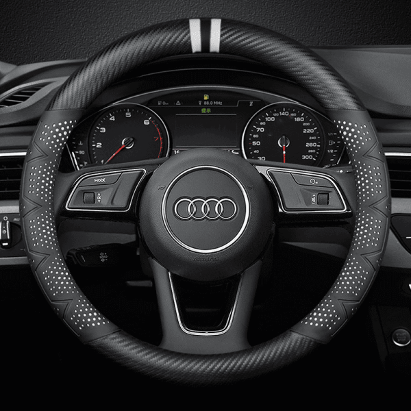 Bọc vô lăng xe Audi chất liệu Carbon thể thao, hiện đại