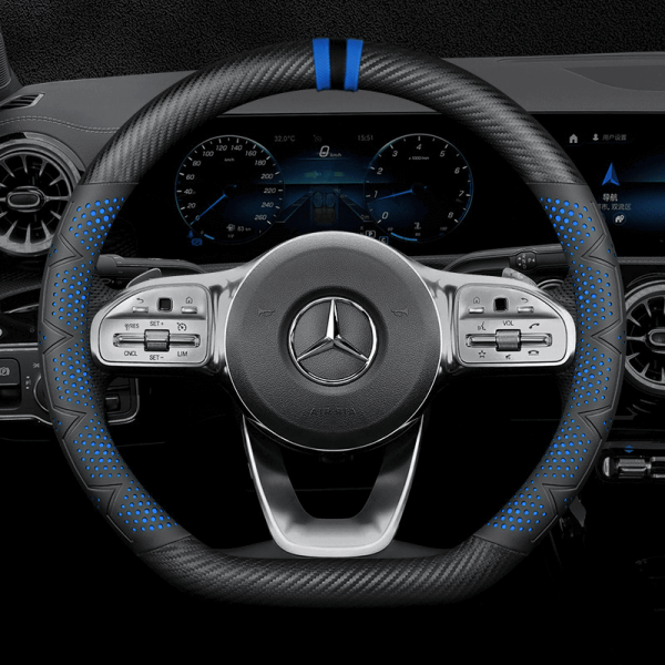 Bọc vô lăng xe Mercedes chất liệu Carbon thể thao, hiện đại
