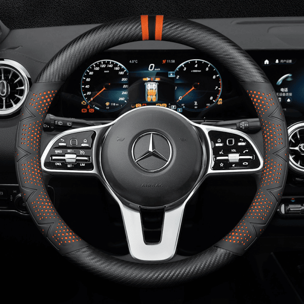 Bọc vô lăng xe Mercedes chất liệu Carbon thể thao, hiện đại