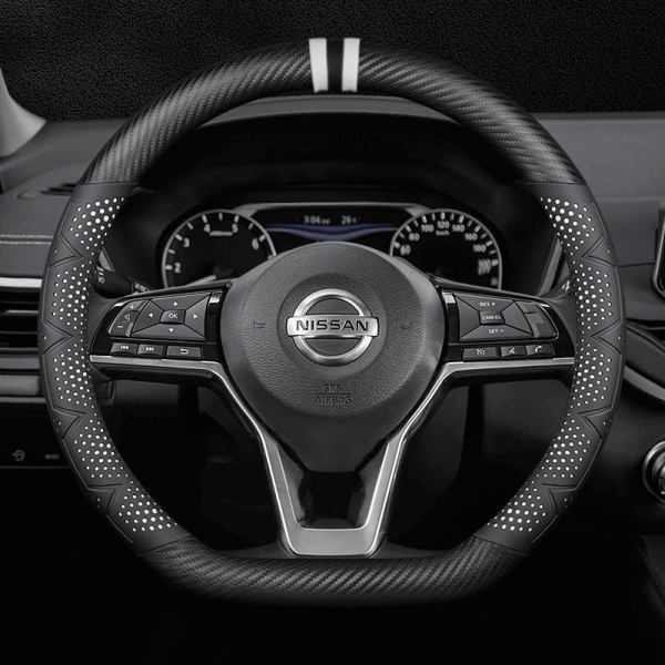Bọc vô lăng xe Nissan chất liệu Carbon thể thao, hiện đại
