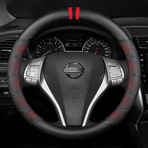 Bọc vô lăng xe Nissan chất liệu Carbon thể thao, hiện đại