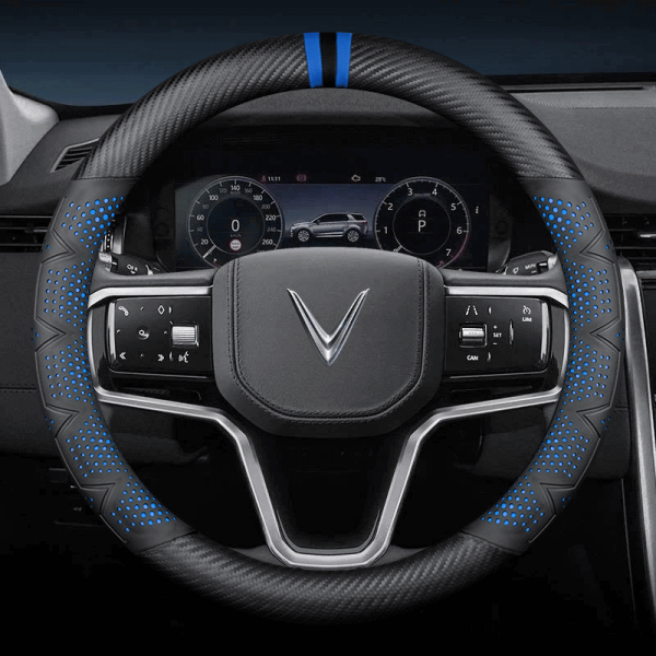 Bọc vô lăng xe VinFast chất liệu Carbon thể thao, hiện đại