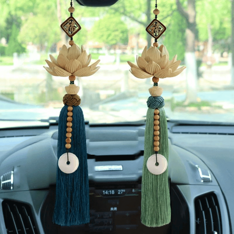 Khánh Phúc Liên Hoa gỗ hoàng dương cao cấp treo xe