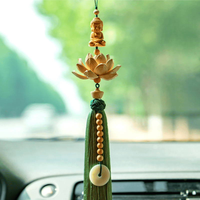 Khánh Phúc Liên Hoa gỗ hoàng dương cao cấp treo xe