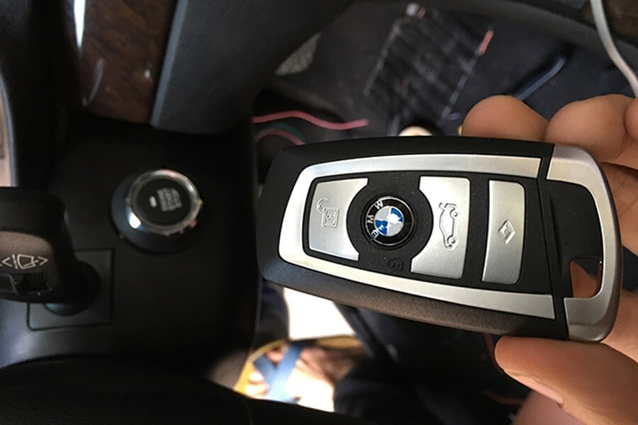 Tại sao nên sử dụng ốp và bao da chìa khóa cho smartkey BMW?